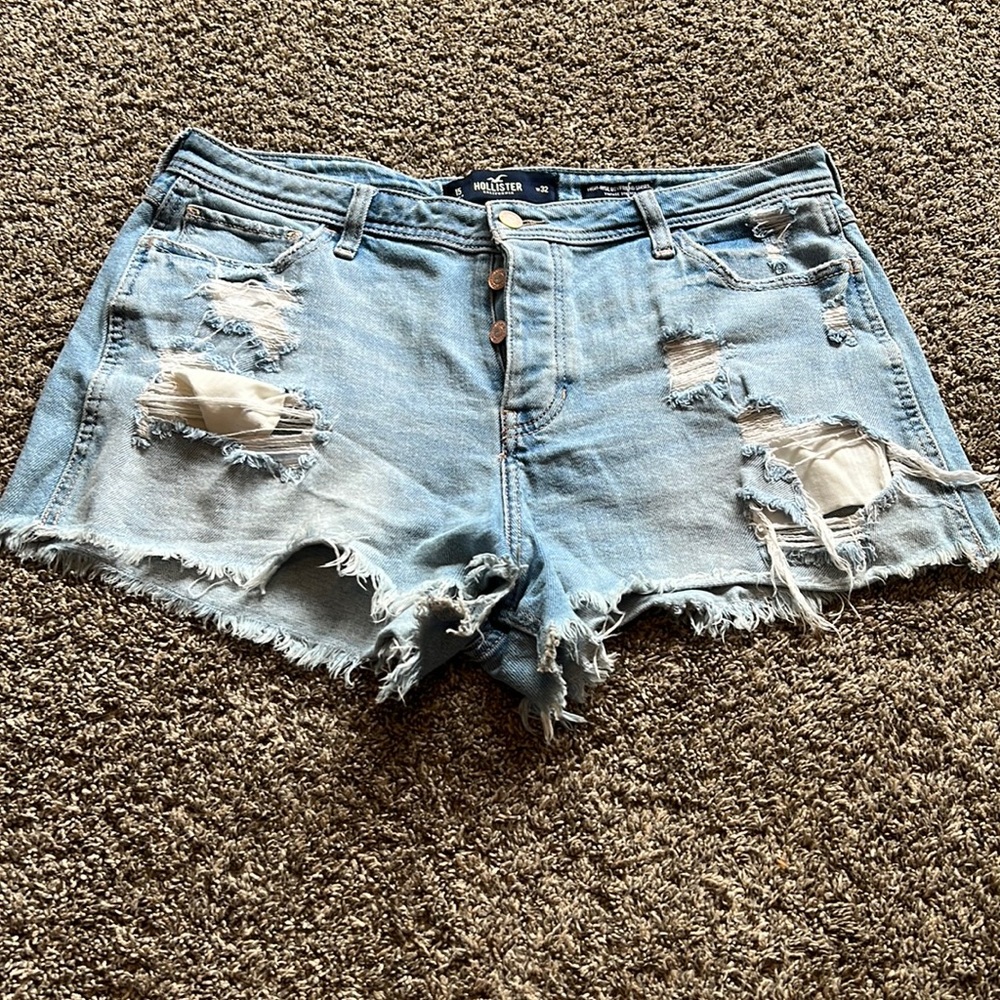 Hollister Hi Rise Boyfriend Short size 15